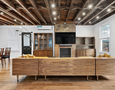 55 McGuinness Blvd - Photo Thumbnail 3