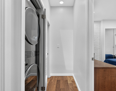55 McGuinness Blvd - Photo Thumbnail 19