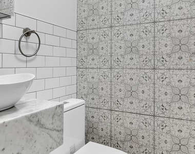 55 McGuinness Blvd - Photo Thumbnail 14