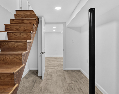 55 McGuinness Blvd - Photo Thumbnail 15