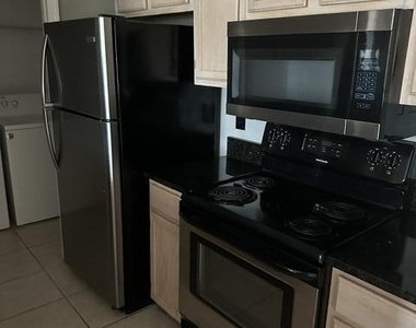 7701 Timberlin Park Boulevard - Photo Thumbnail 7