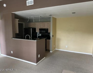 7701 Timberlin Park Boulevard - Photo Thumbnail 4