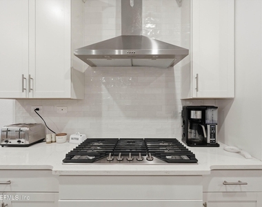263 Archstone Way - Photo Thumbnail 15