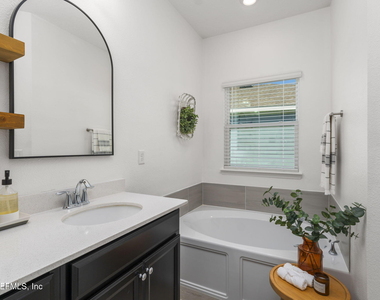 9686 Lovage Lane - Photo Thumbnail 22
