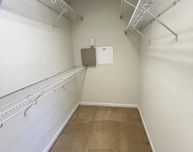 13311 Stone Pond Drive - Photo Thumbnail 8