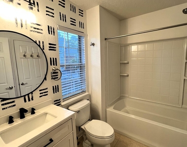 13311 Stone Pond Drive - Photo Thumbnail 11