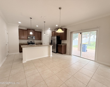 8900 Devon Pines Drive - Photo Thumbnail 11
