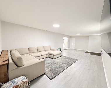 8114 Patou Drive S - Photo Thumbnail 10