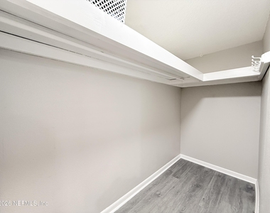 8114 Patou Drive S - Photo Thumbnail 16