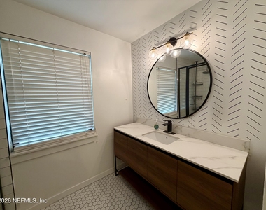 10439 Agave Road - Photo Thumbnail 12