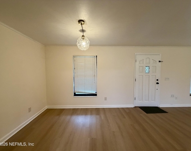 10439 Agave Road - Photo Thumbnail 1