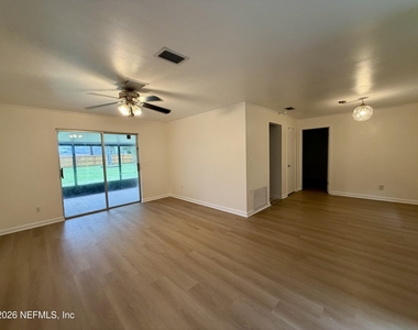 10439 Agave Road - Photo Thumbnail 3