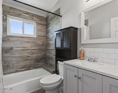 209 Gull Circle - Photo Thumbnail 62