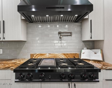 209 Gull Circle - Photo Thumbnail 32