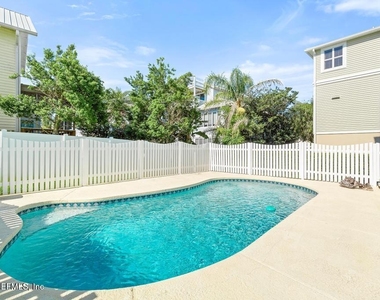 209 Gull Circle - Photo Thumbnail 105