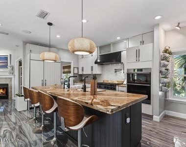 209 Gull Circle - Photo Thumbnail 24