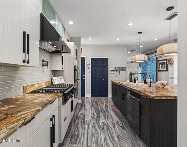 209 Gull Circle - Photo Thumbnail 29