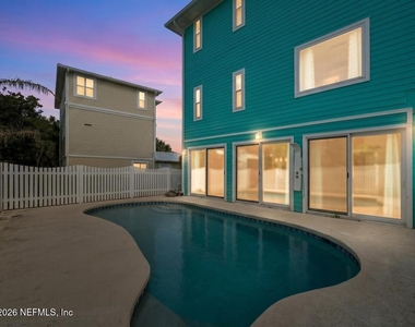209 Gull Circle - Photo Thumbnail 7