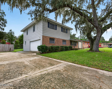 436 Saturn Lane W - Photo Thumbnail 1