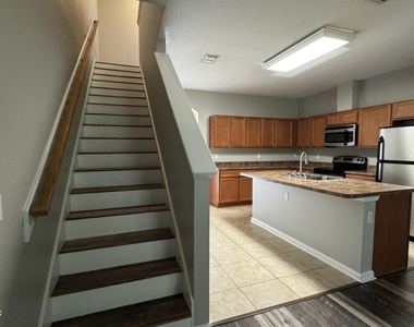 4220 Plantation Oaks Boulevard - Photo Thumbnail 8