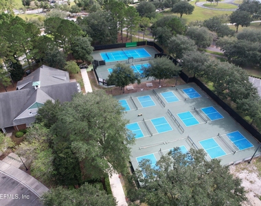 4220 Plantation Oaks Boulevard - Photo Thumbnail 9