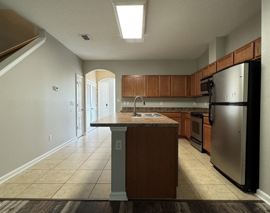 4220 Plantation Oaks Boulevard - Photo Thumbnail 5