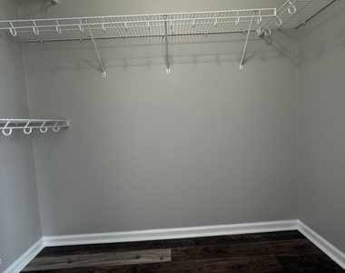 4220 Plantation Oaks Boulevard - Photo Thumbnail 15