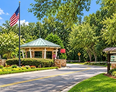 945 Registry Boulevard - Photo Thumbnail 49