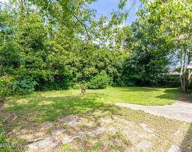 2742 Woolery Drive - Photo Thumbnail 11