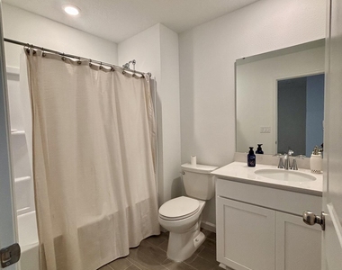 170 Hubbard Bend - Photo Thumbnail 37