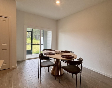 170 Hubbard Bend - Photo Thumbnail 10