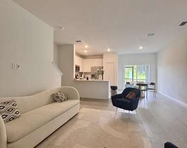 170 Hubbard Bend - Photo Thumbnail 8