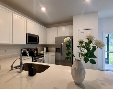 170 Hubbard Bend - Photo Thumbnail 14