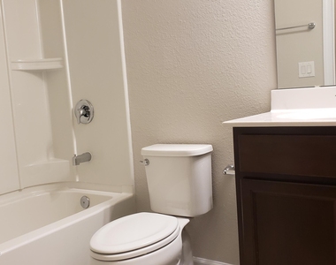 501 Pine Bluff Drive - Photo Thumbnail 15