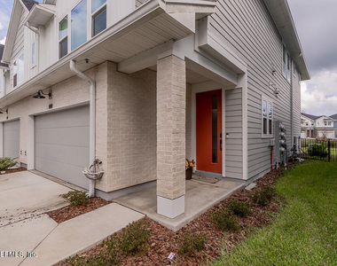 10284 Element Road - Photo Thumbnail 5