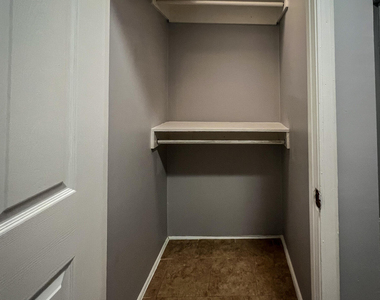 2304 College Street - Photo Thumbnail 18