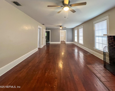 2740 Lydia Street - Photo Thumbnail 4