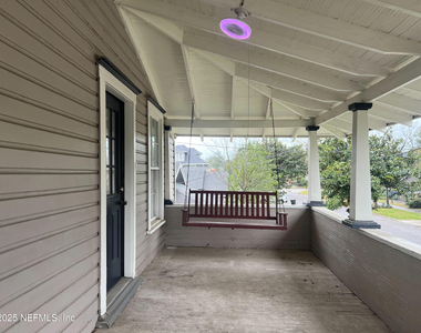 2740 Lydia Street - Photo Thumbnail 23