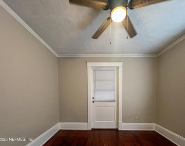 2740 Lydia Street - Photo Thumbnail 21