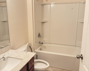 54 Colorado Springs Way - Photo Thumbnail 10