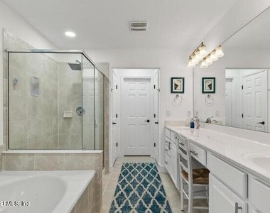 13439 Isla Vista Drive - Photo Thumbnail 19