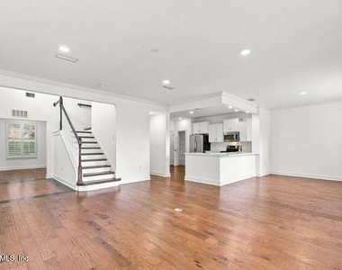 13439 Isla Vista Drive - Photo Thumbnail 11