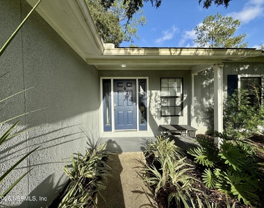 9115 Margolyn Court - Photo Thumbnail 4