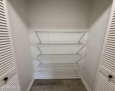 9115 Margolyn Court - Photo Thumbnail 21