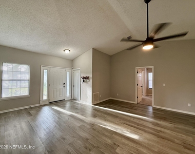 9115 Margolyn Court - Photo Thumbnail 7
