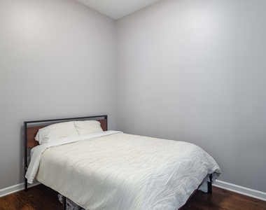 1344 N North Park Avenue - Photo Thumbnail 13