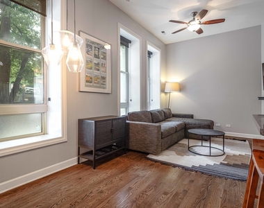 1344 N North Park Avenue - Photo Thumbnail 4