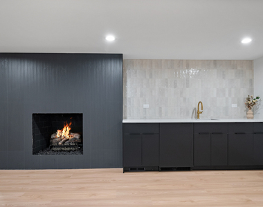 6600 N Kenton Avenue - Photo Thumbnail 34