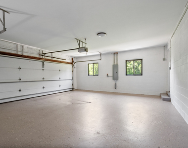 6600 N Kenton Avenue - Photo Thumbnail 35