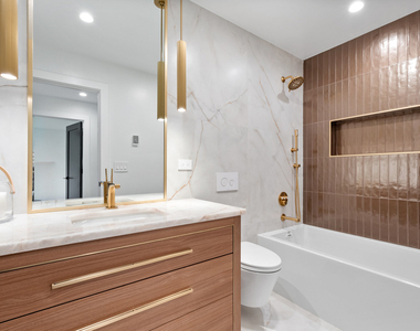 6600 N Kenton Avenue - Photo Thumbnail 25